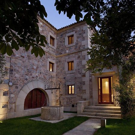 Parador de Caces Exterior foto