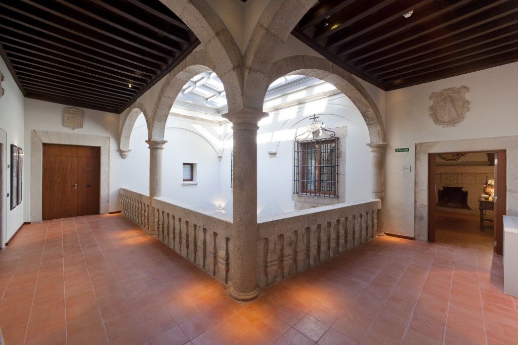 Parador de Caces Exterior foto
